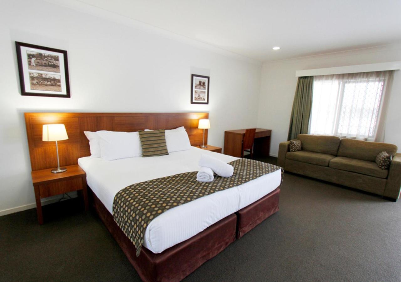 Chinchilla Downtown Motor Inn Екстериор снимка