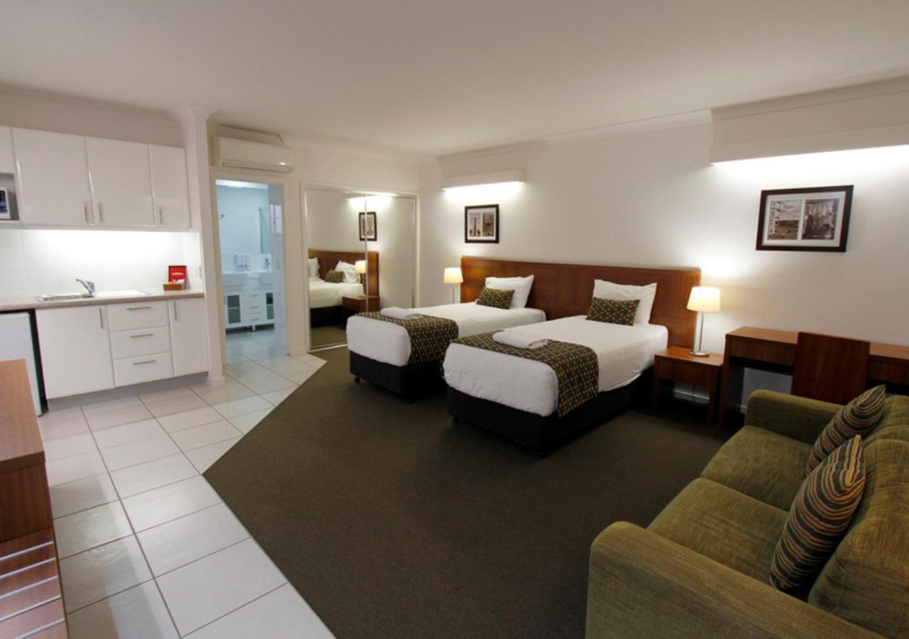 Chinchilla Downtown Motor Inn Екстериор снимка