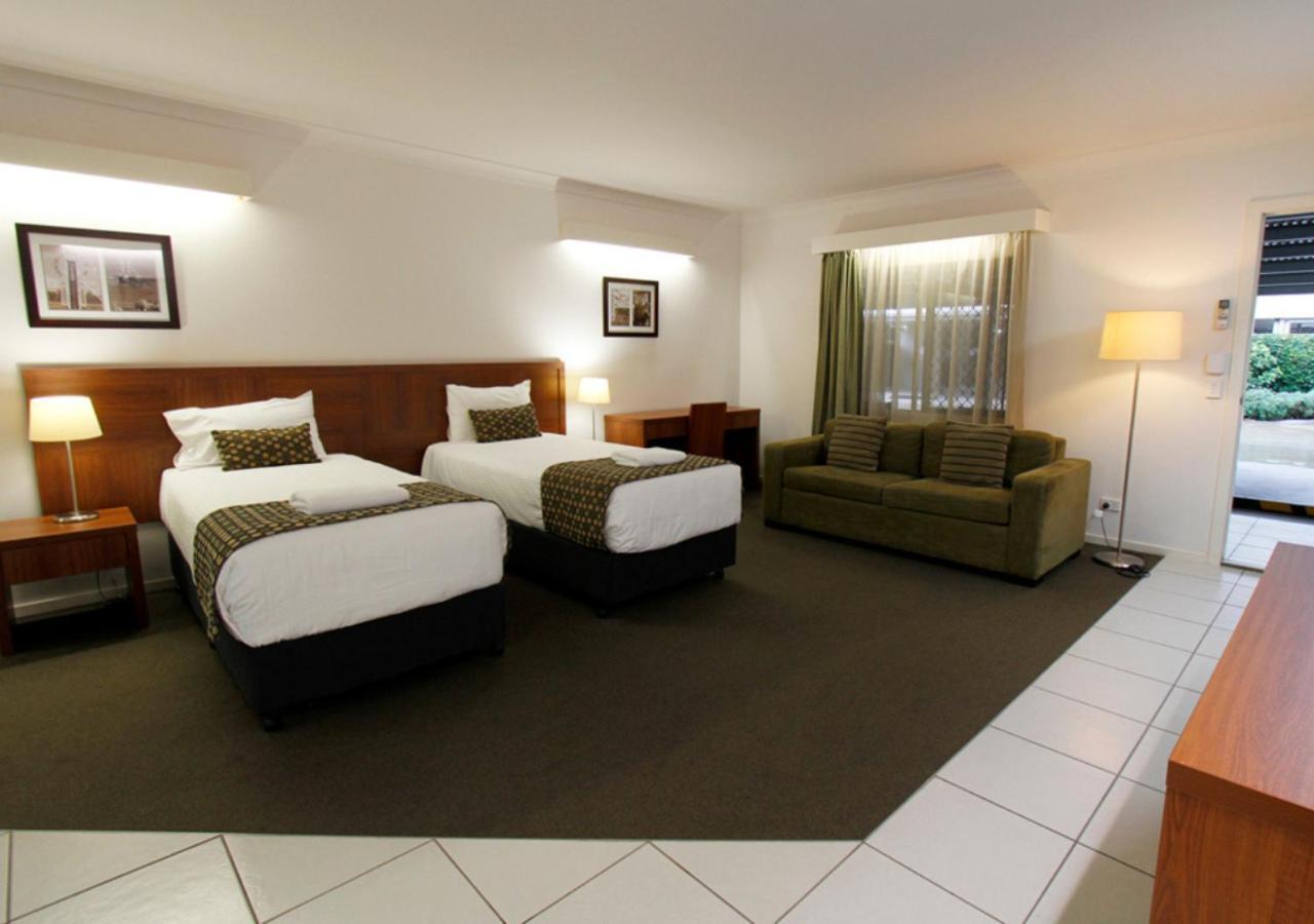 Chinchilla Downtown Motor Inn Екстериор снимка