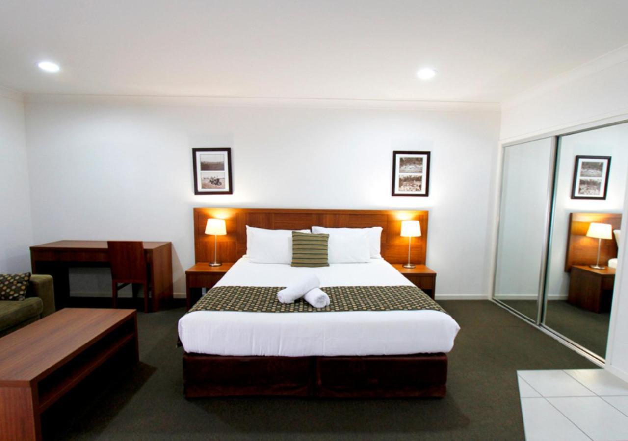 Chinchilla Downtown Motor Inn Екстериор снимка