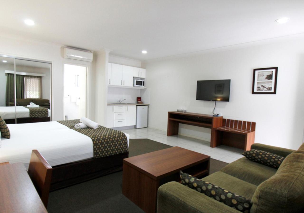 Chinchilla Downtown Motor Inn Екстериор снимка