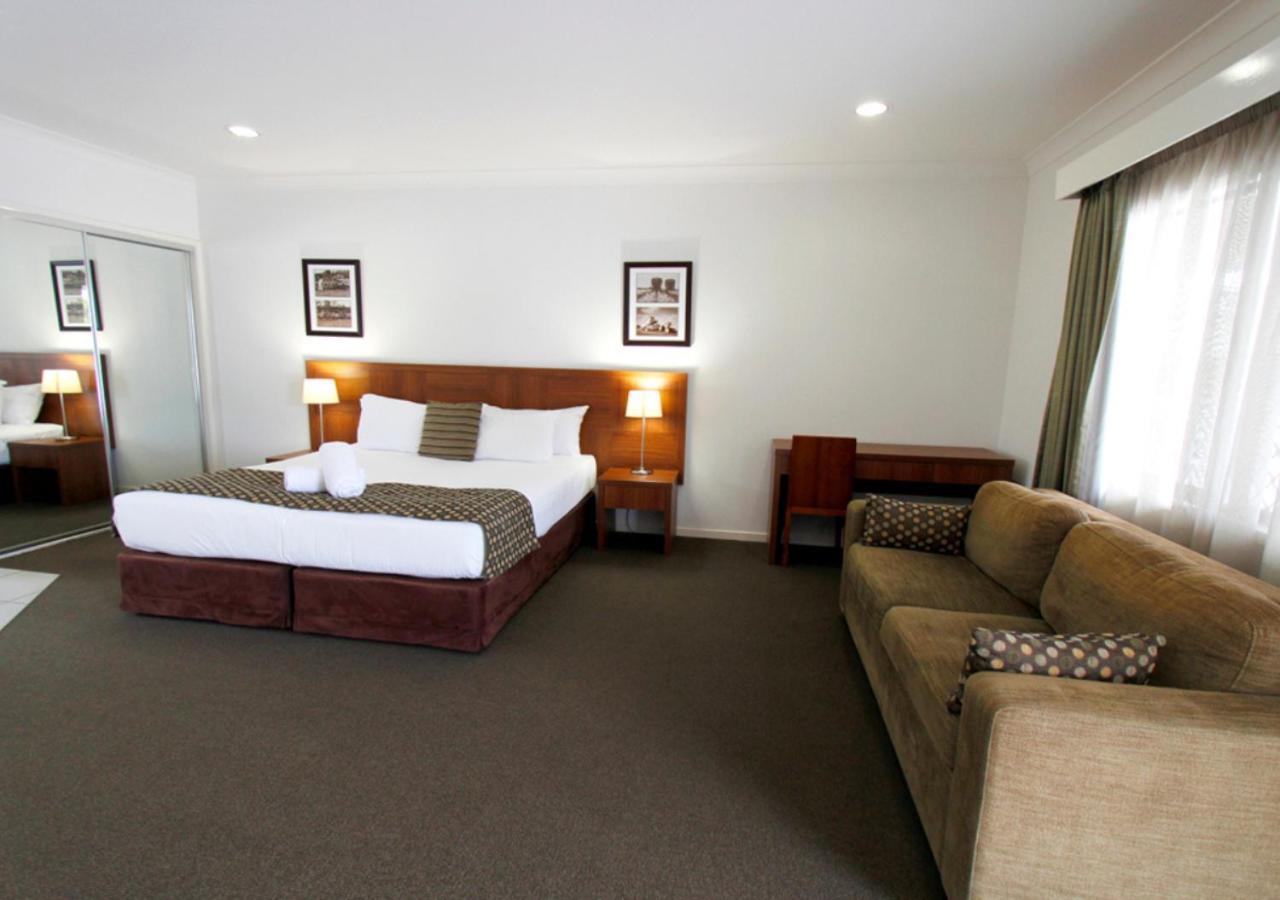 Chinchilla Downtown Motor Inn Екстериор снимка