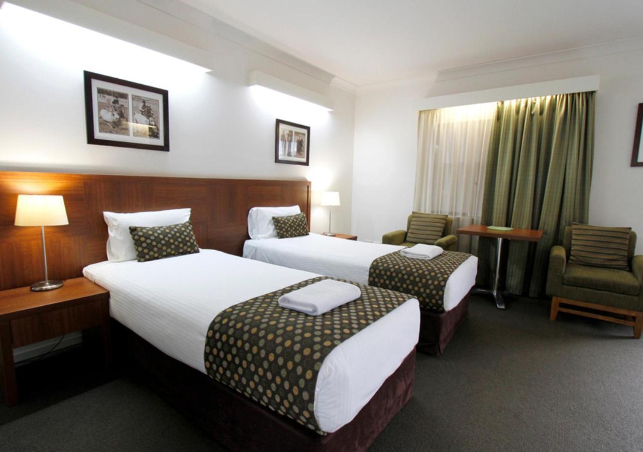 Chinchilla Downtown Motor Inn Екстериор снимка