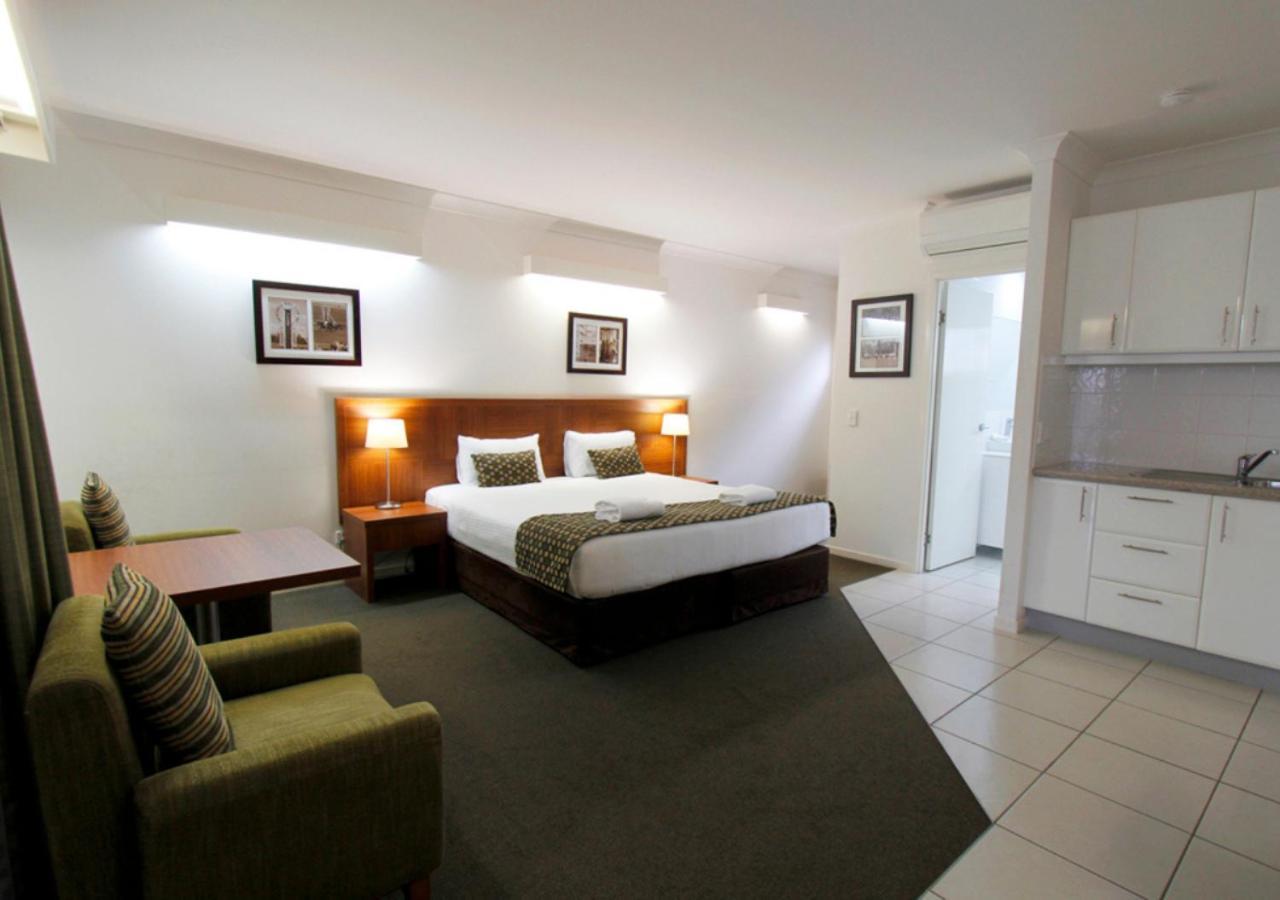 Chinchilla Downtown Motor Inn Екстериор снимка