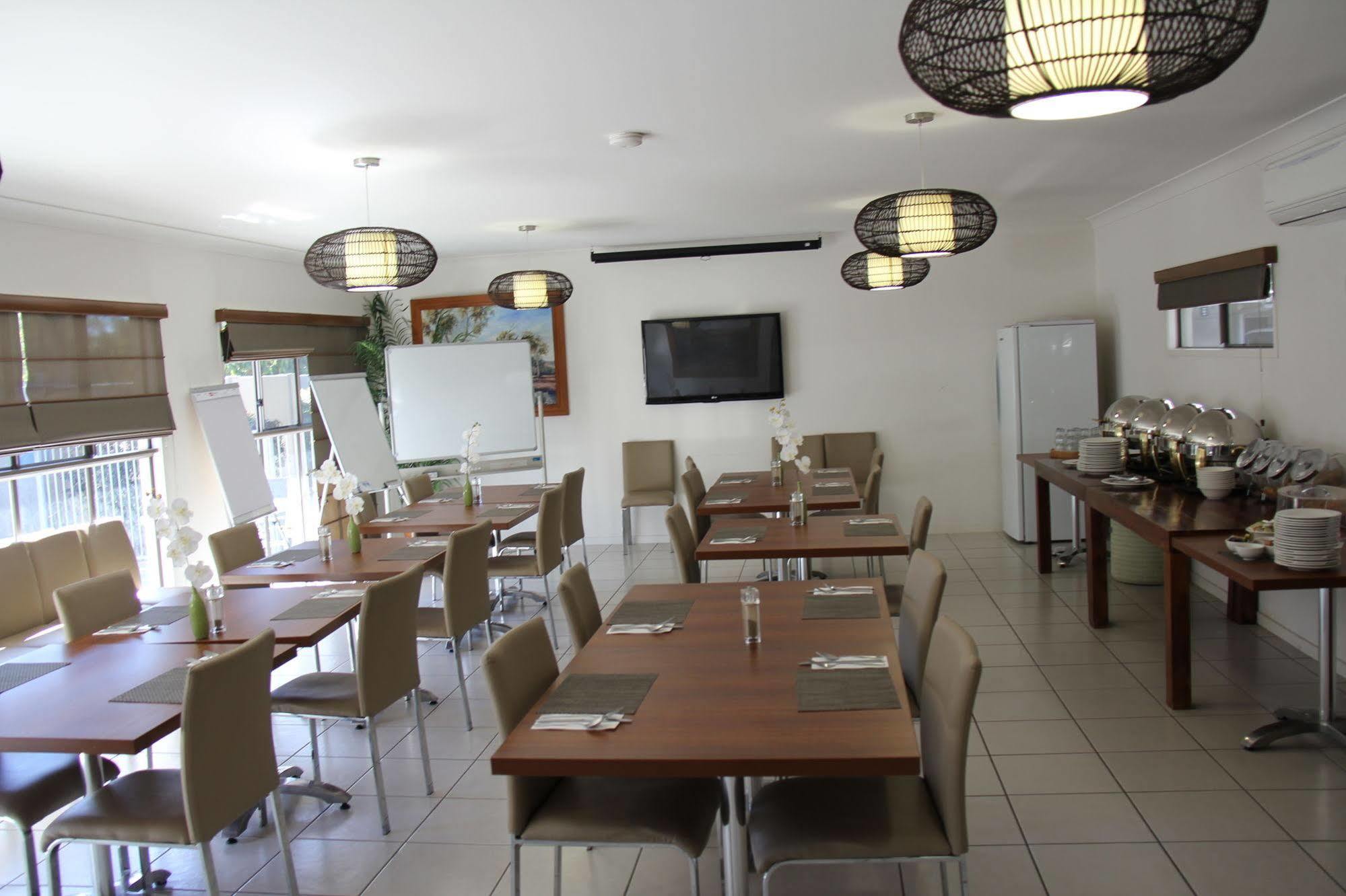 Chinchilla Downtown Motor Inn Екстериор снимка